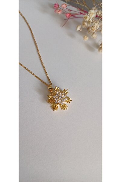 Feride قلادة نسائية من الفولاذ بتفاصيل دوارة على شكل ندفة الثلج 316L غير قابل...