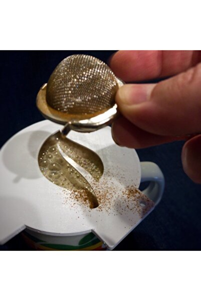 Cypnova زخرفة رقائق القهوة والقرفة على شكل رقائق إيموجي – جهاز قهوة بلاستيكي