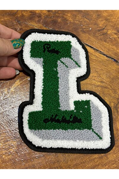 Gönülden Tasarım Tkano ZELENO-BELI SLOVO L AMBLEM ŠIVAĆA APLIKACIJA 16X13 CM