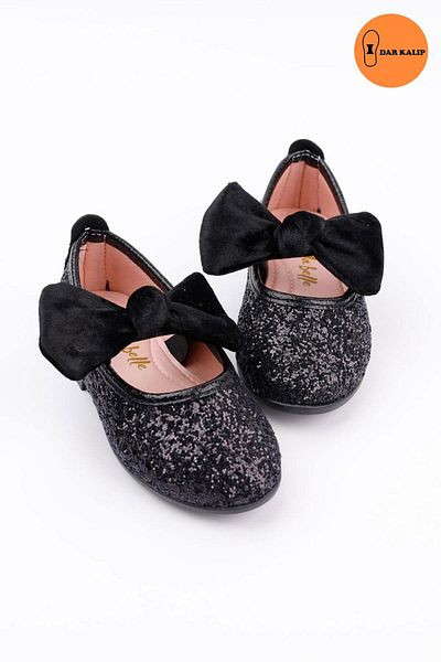 Le Mabelle Black Velvet Bow Girls' Shoes