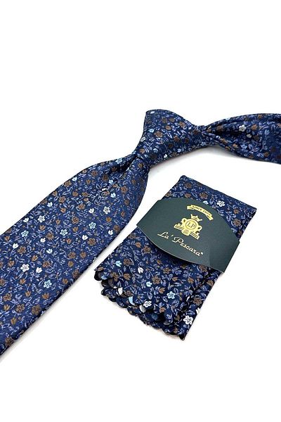 Kravatkolik Classic Tie with Blue Flower Pattern Handkerchief Kk12975