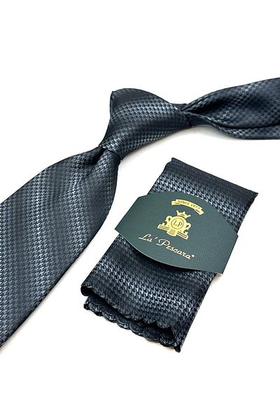 Kravatkolik Black - Gray Classic Tie with Crow's Feet Wipes Kk13015