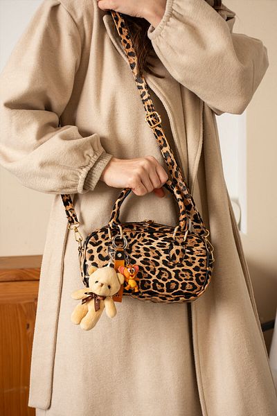 Mojeva Lero Female Hand, Crossbody and Shoulder Bag with Leopard Pattern Mascot Gift