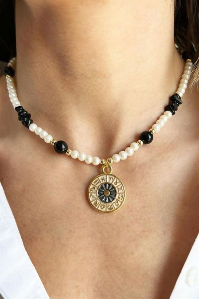 Sose Moda Natural Broken Stone Zodiac Medallion Detailed Pearl Necklace