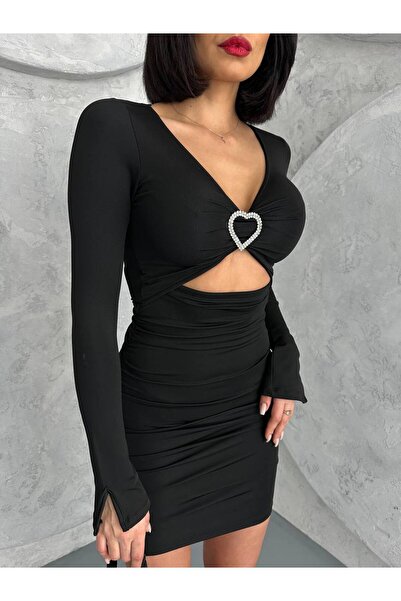 Butik Kalp Detaylı Şık Siyah Dekolte Elbise