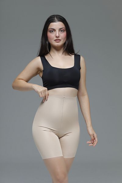MİSTİRİK Pantaloni scurti sport flexibili cu talie inalta - model Anoky, tăiat cu laser, culoarea pielii cu corset