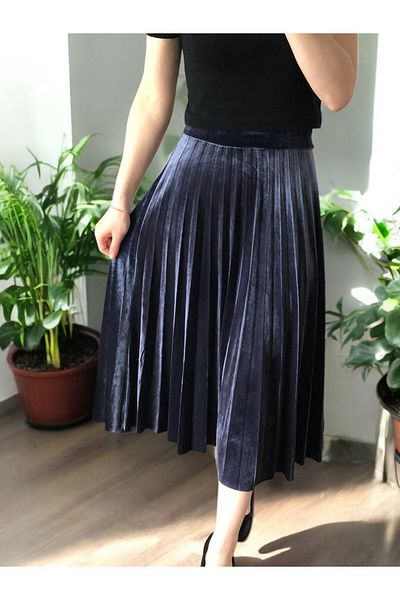 Flow Mi̇sseale Velvet Anthracite Glossy Pleated Midi Skirt