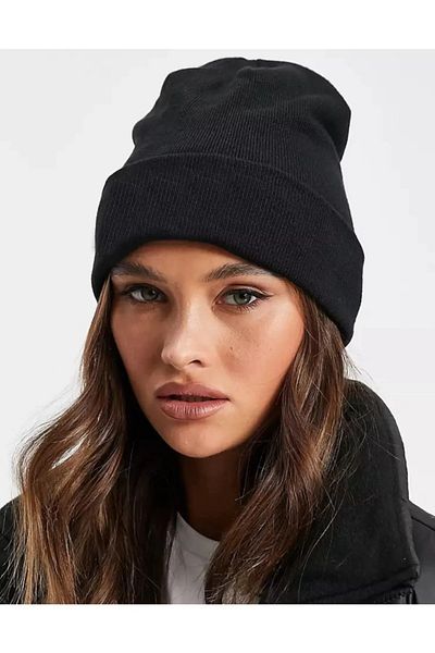 GenelTedarik Black Basic Winter Beanie