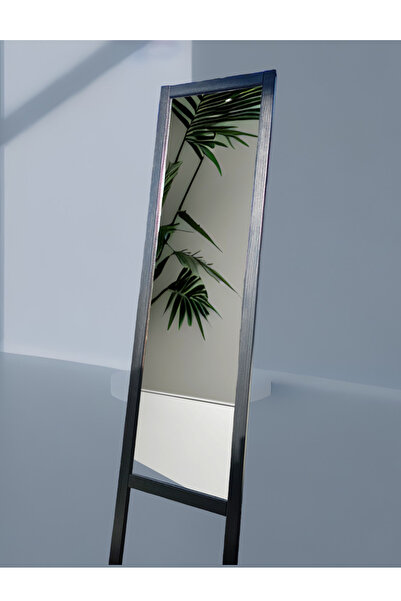 MİRRORSS Siyah ahşap çerçeve ayaklı boy ayna 145*37