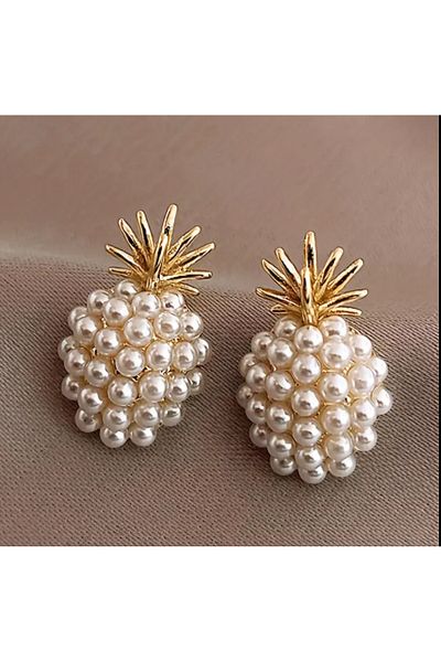 MEECY Pineapple Pearl Earrings