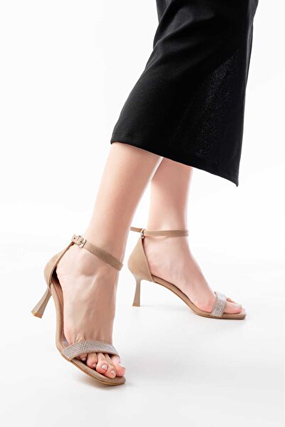 Armi Shoes Kadın Köşeli  Taşlı Tek Bant Topuklu Ayakkabı