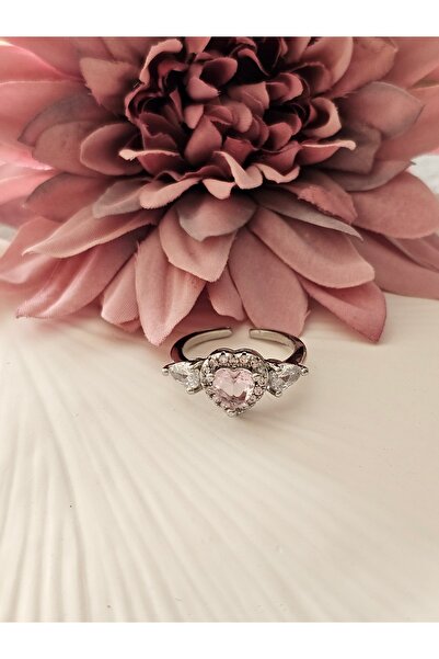 SiestaAccessories خاتم قابل للتعديل باللون الفضي بحجر الزركون الوردي على شكل قلب