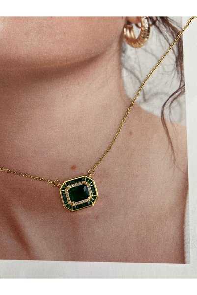 Pinery Jewels İri Baget Zümrüt Taşlı Paslanmaz Çelik Kadın Gold Kolye