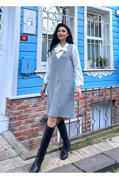 KÜÇÜĞÜM BUTİK Rochie de culoare gri, scurtă, cu decolteu în V