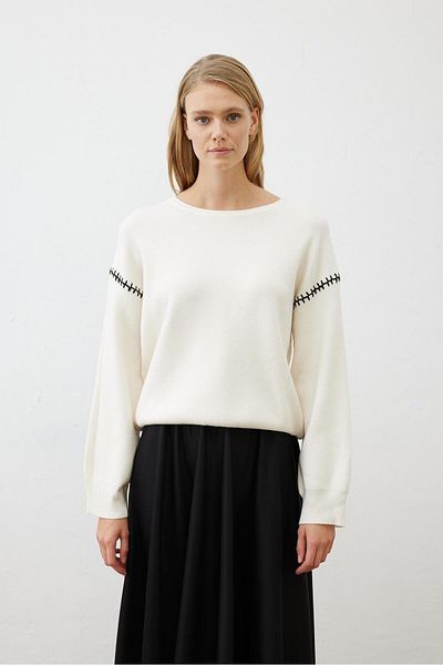 TERZİ DÜKKANI Premium Selection Ecru Sweater - Stitching Detail