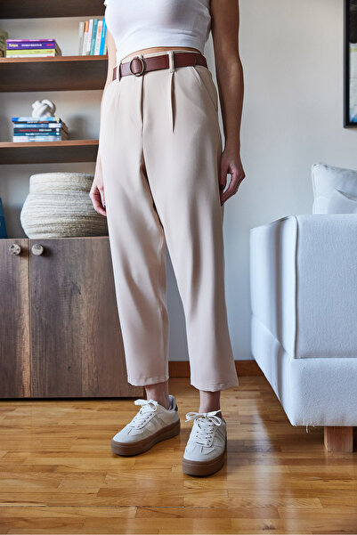 Bianco Lucci Kadın Dar Paça Pileli Kemerli Mevsimlik Kumaş Pantolon 2398 60751001