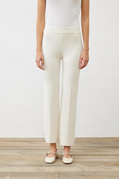 TERZİ DÜKKANI Pantaloni largi din tricot Ecru Premium Selektion