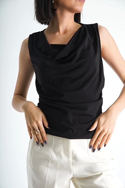 BAKGİY Women's Black Sleeveless Draped Blouse