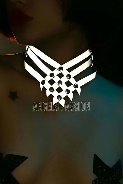 Angels Passion Ανακλαστικό τσόκερ που λάμπει στο σκοτάδι, σέξι σχέδιο