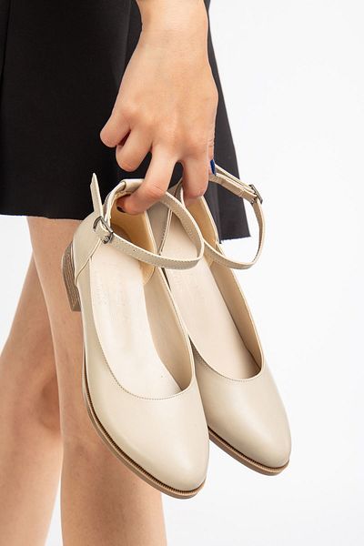 MaskButik Beige Beta Low Heel Shoes