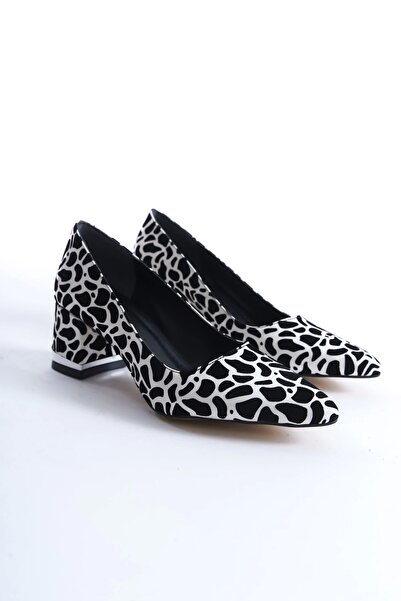 EFW Chiara Sivri Burun Zebra 5 cm Topuklu Kadın Siyah Beyaz Ayakkabı