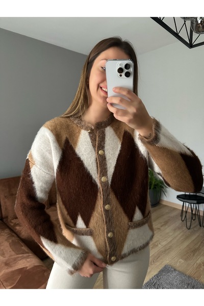 İzel Benli Butik Baklava Desen Hırka