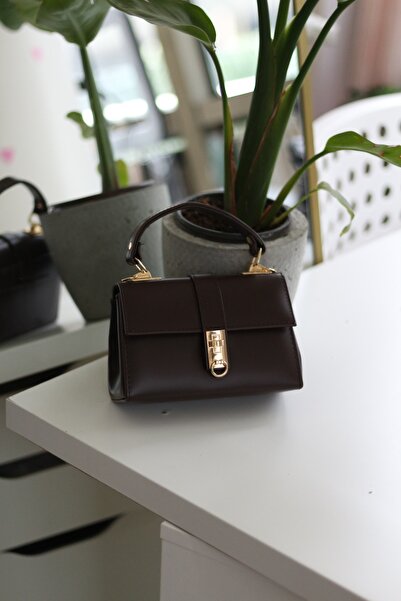 Moom Bag Women's Bitter Brown Buckle Detailed Chain Hand Shoulder Bag