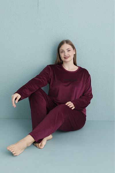MEBA Women's Velvet Need More Sleep Printed Plus Size Pajamas Set