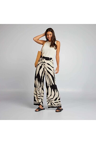 KIABI بنطلون واسع الساق مطبوع باللون الأسود