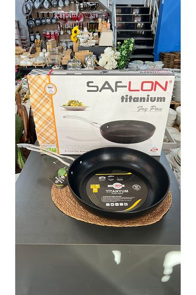 SAFLON Safi?Nox 32 cm Ti?Tanium Metal Single Handle Pan