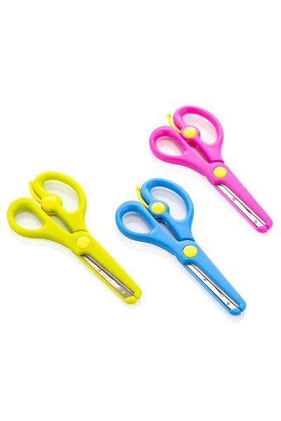 Bigpoint 13.5 cm Oval Tip Spring and Protected Children's Scissors