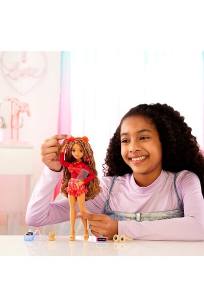 Barbie Dream Besties™ Teresa bebek Barbie Rüya Arkadaşlar™ video oyunu temalı 10 aksesuar HYC23