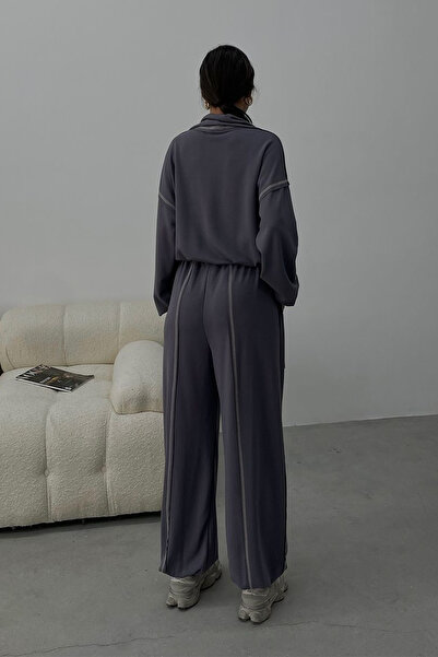 Ortaya Çık Σετ αθλητικής φόρμας με λεπτομέρεια σε γκρι αντίστροφη ραφή