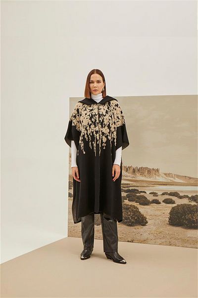 Uludağ Triko Women's Black Stone Flower Patterned Poncho