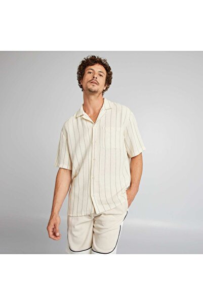 KIABI قميص مخطط بأكمام قصيرة باللون الأبيض