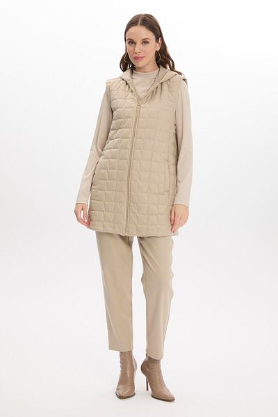 Zühre Kaptonolu Patterned Beige Vest and Blouse Set Tk-1347