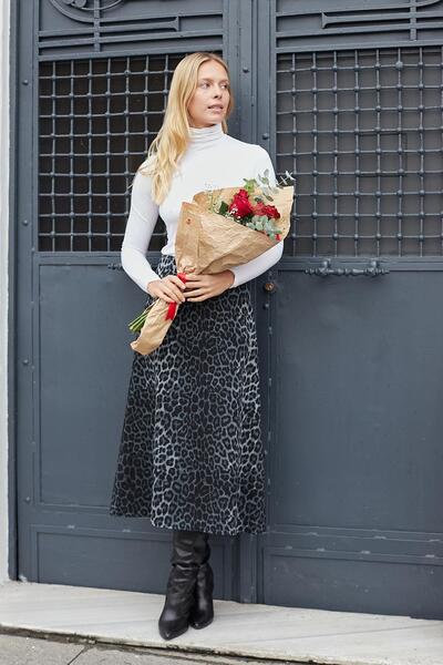 Jument Women's Lightweight Thick Fabric High Waist Midi Length Below Knee Bell Skirt-Anthracite Leopard