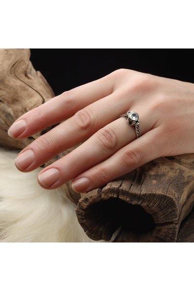 Sima Silver Gümüş Tasarım Zirkon Tek Taşlı Otantik Yüzük Takı