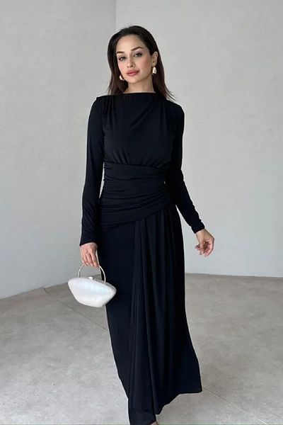 Pissos Rochie neagră lungă drapată modal pentru femei