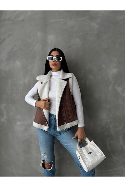 TOPSHOW Suede Collar Sheepskin Vest with Fur Inside and Zipper