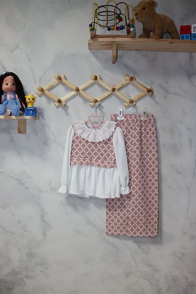 FESSHERA Girl's Diamond Patterned 2-Piece Set Elegance and Comfort - Special Patterned Double Set