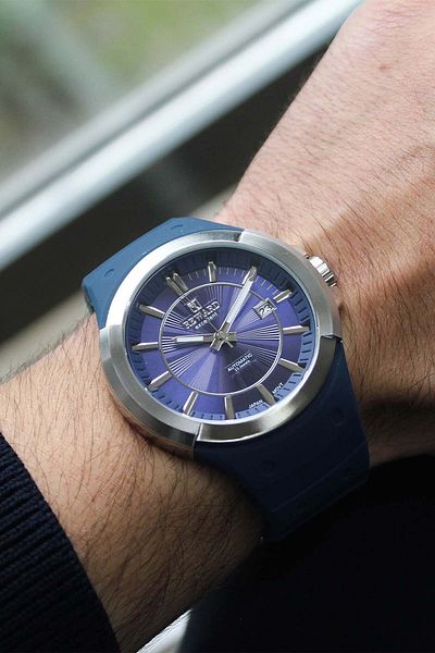 Reward Rwa 145541   Automatic Men's Wrist Watch with Silicone Band