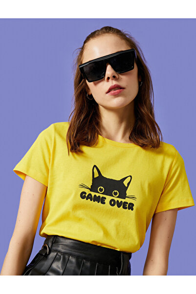 Koton Μπλουζάκι με εμπριμέ κοντό μανίκι με λαιμόκοψη