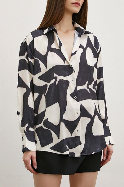 Never more V-Neck Stone Pattern Shirt Black