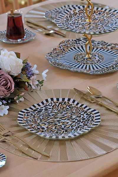 Glore Leopard Gold Gilded 6-Piece 25-Piece Cake Tea Treat Set