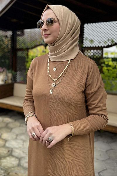 Rabia Şamlı Πλεκτό φόρεμα με σχέδιο Camel Zebra