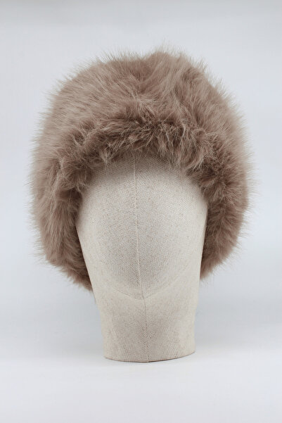 Hat Town Plush Faux Fur Heart Hat