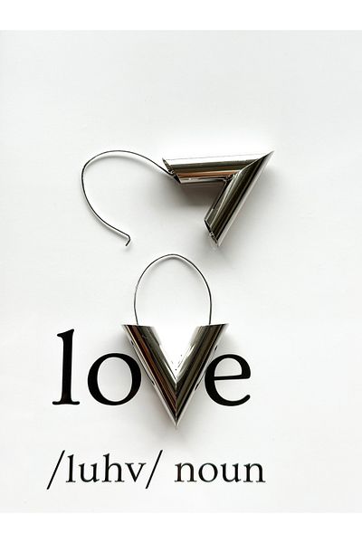 Venüs Accessory V Model Steel Earrings