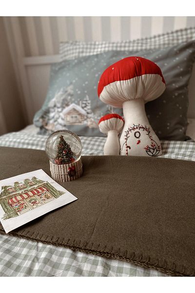 Eddasmagasin Cute Mushroom Pillow