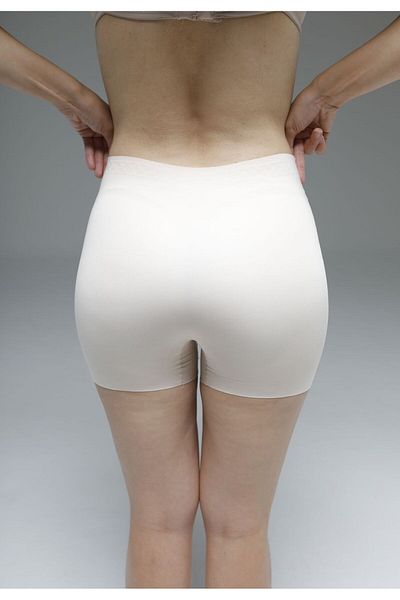 MİSTİRİK Model Carigna Flexibil Invizibil fără sudură Model tăiat cu laser Chiloți Boxer Model Culoare piele